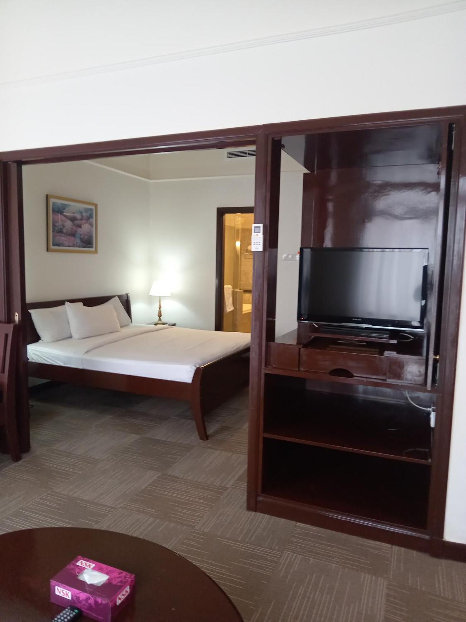 Standard Times Square Apartemen