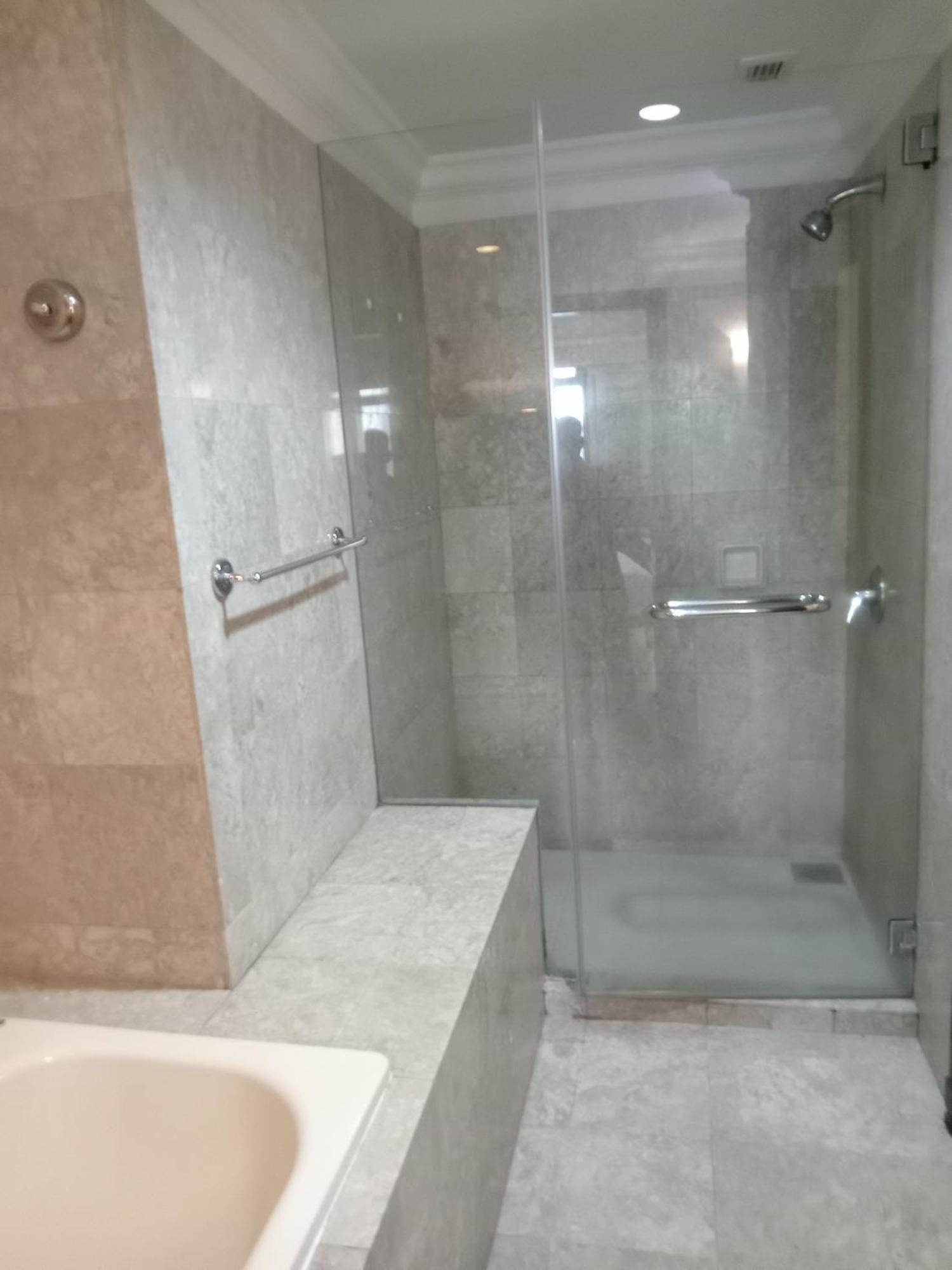 Apartemen Standard Times Square *
