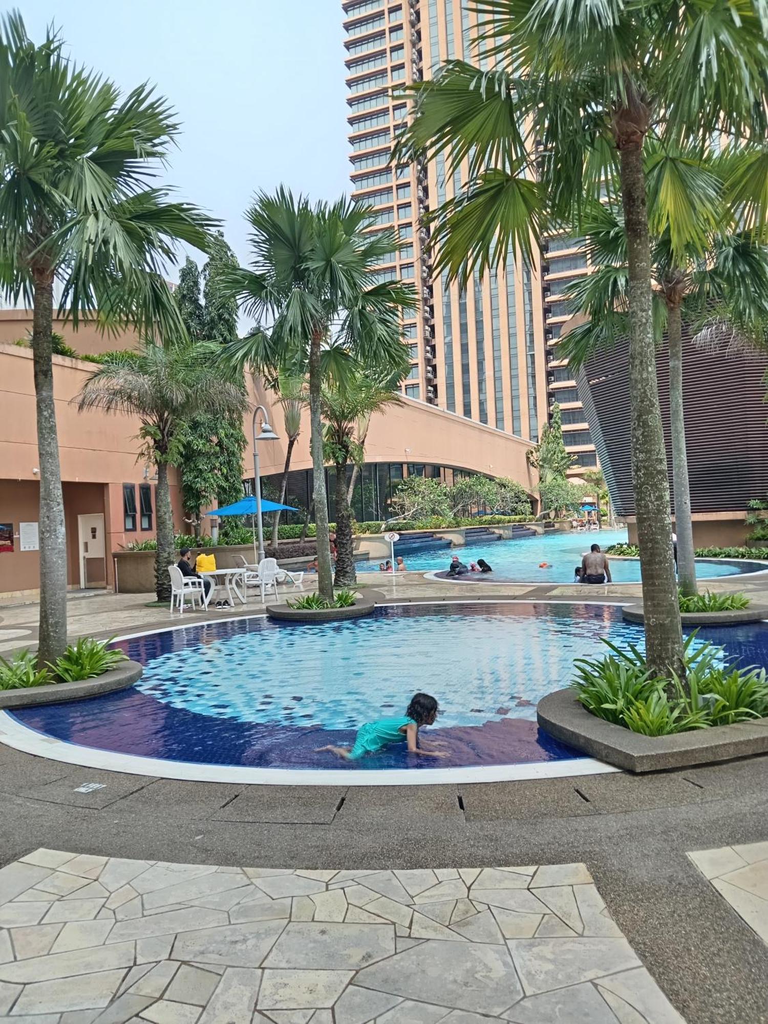 Apartemen Standard Times Square *